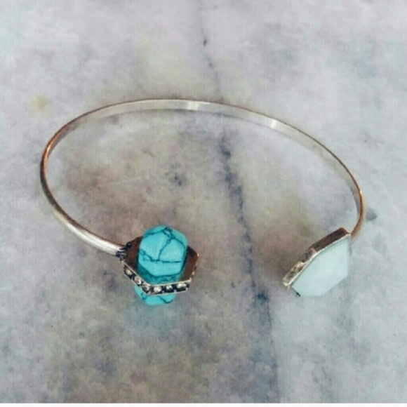 Jewelry | Silver and turquoise jewelry - Picture 3 of 4